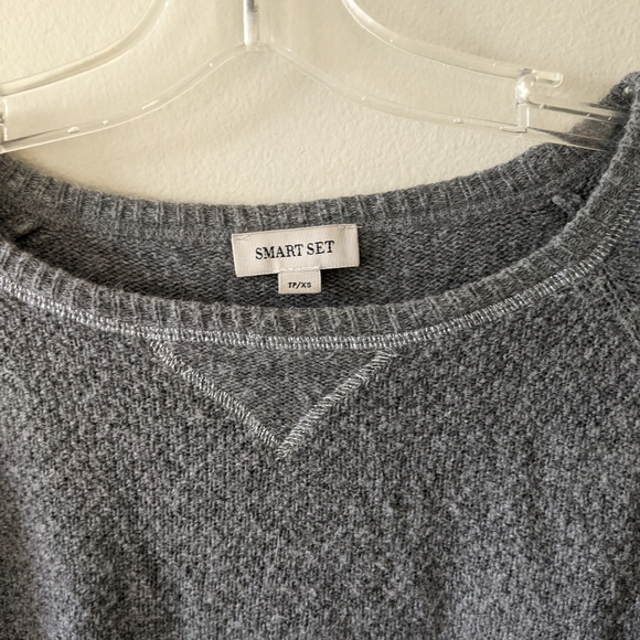 Grey sequined sweater - Picture 3 of 4